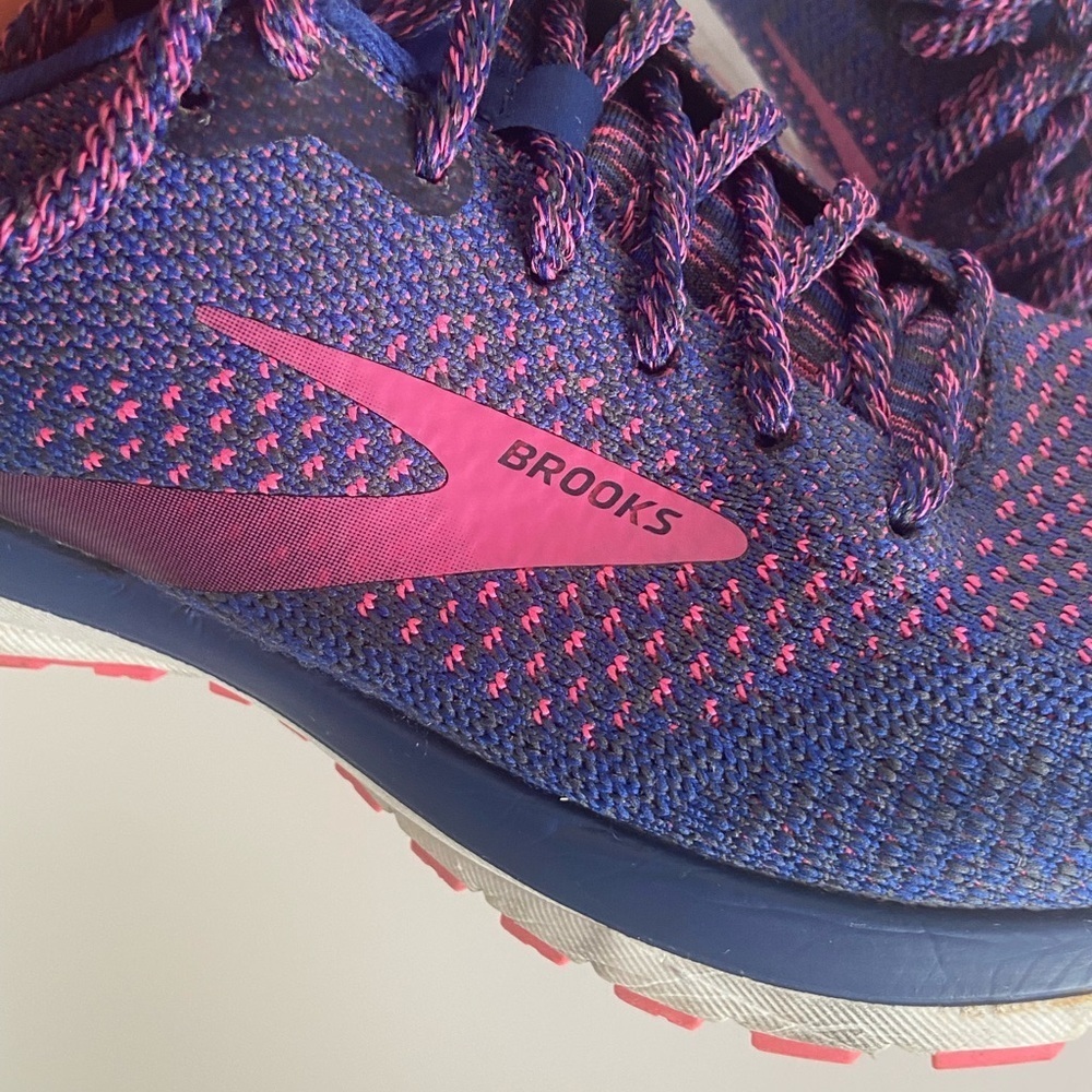 Brooks Revel Women's Running Shoes Size 8 B Blue Pink‎ Lightweight 1203371B475 - Picture 5 of 10